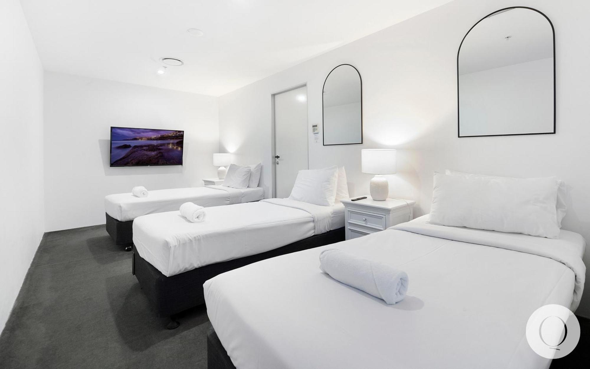 5 Bedroom Executive Sub Penthouse In The Heart Of Surfers With Full Ocean Views - Sleeps 12 - Circle On Cavill Amazing!! Gold Coast Buitenkant foto