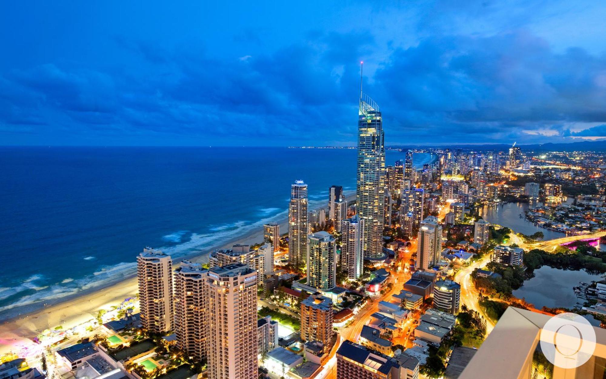 5 Bedroom Executive Sub Penthouse In The Heart Of Surfers With Full Ocean Views - Sleeps 12 - Circle On Cavill Amazing!! Gold Coast Buitenkant foto