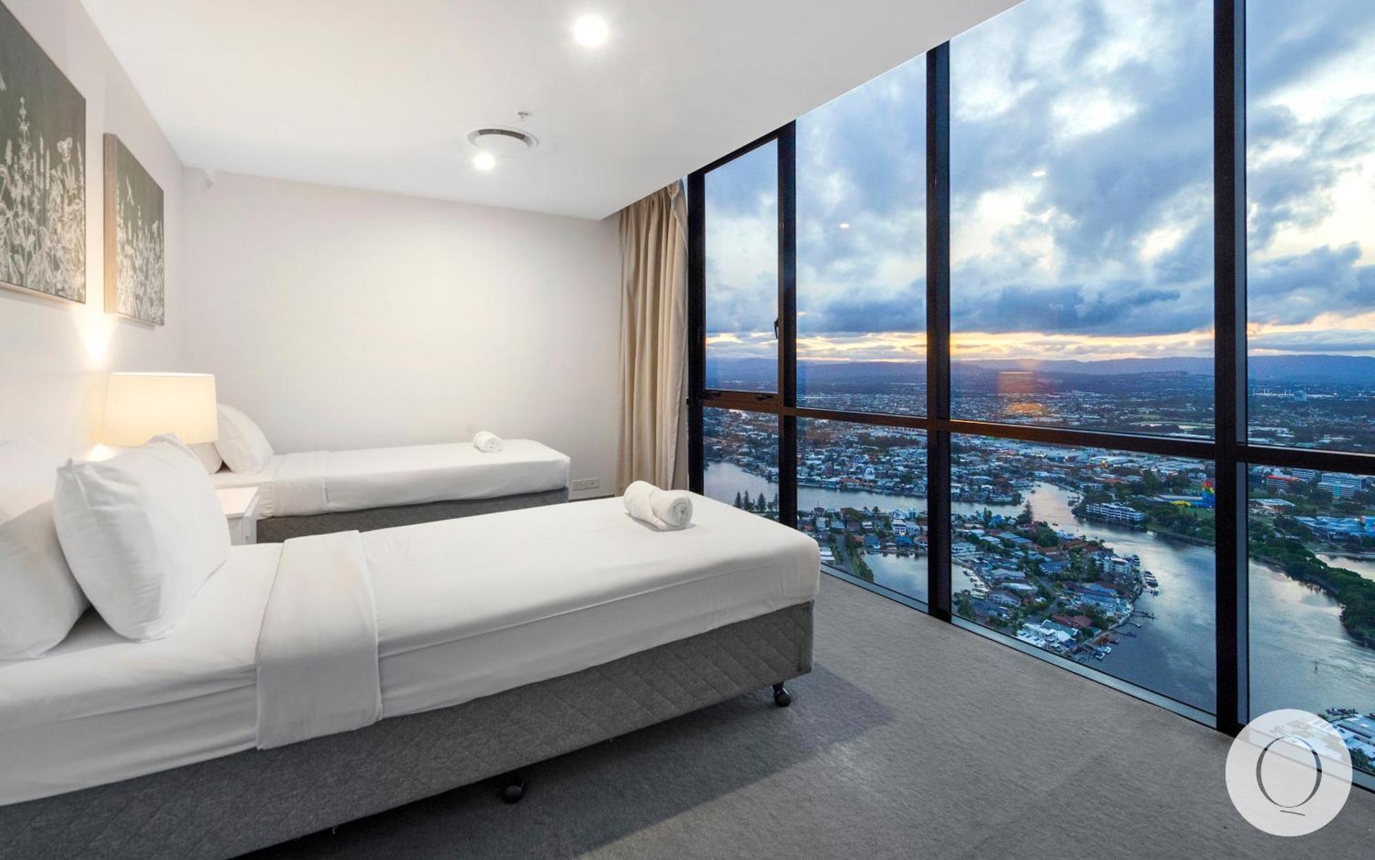 5 Bedroom Executive Sub Penthouse In The Heart Of Surfers With Full Ocean Views - Sleeps 12 - Circle On Cavill Amazing!! Gold Coast Buitenkant foto