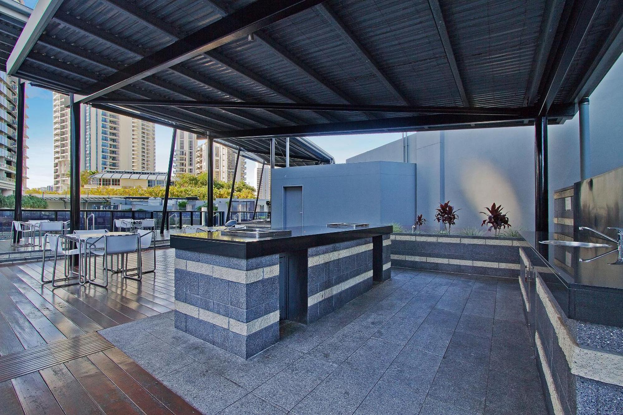 5 Bedroom Executive Sub Penthouse In The Heart Of Surfers With Full Ocean Views - Sleeps 12 - Circle On Cavill Amazing!! Gold Coast Buitenkant foto